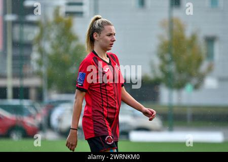 Ystrad Mynach, Galles. 3 ottobre 2021. Jessica Watkins di Hounslow Women durante la partita di fa Women's National League Southern Premier Division tra Cardiff City Ladies e Hounslow Women al Centre of Sporting Excellence di Ystrad Mynach, Galles, Regno Unito, il 3 ottobre 2021. Crediti: Duncan Thomas/Majestic Media. Foto Stock