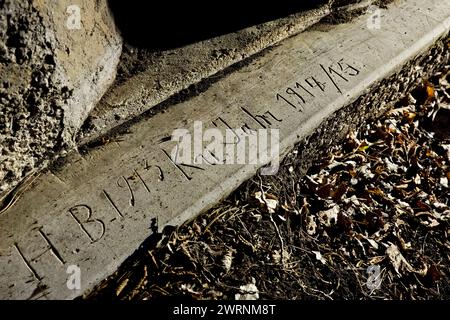 Incisione risalente al 1915 presso la roccaforte asburgica della grande Guerra del Monte Celva. Trento, Trentino, Italia. Foto Stock