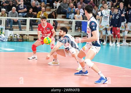 Trento, Italia. 13 marzo 2024. Bump di Daniele Lavia della ITAS Trentino Volley durante la partita tra ITAS Trentino Volley e cucine Lube Civitanova, semifinale della CEV Men Volley Champions League 2023/2024 al T Quotidiano Arena il 13 marzo 2024, Trento, Italia. Credito: Agenzia fotografica indipendente/Alamy Live News Foto Stock