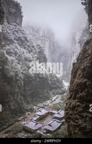 I tre ponti naturali nella città di Xiannushan, distretto di Wulong, municipalità di Chongqing, Cina. Si trovano all'interno del Wulong Karst National Geology Park i Foto Stock