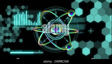 Immagine della rotazione del modello atomico ed elaborazione dei dati su sfondo nero Foto Stock