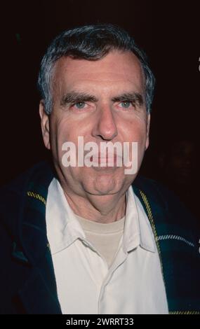 **FOTO FILE** Gerald Levin è morto. Gerald M. Levin partecipa alla prima di "Exit Wounds" al Ziegfeld Theatre di New York il 9 marzo 2001. Foto di Henry McGee/MediaPunch Foto Stock