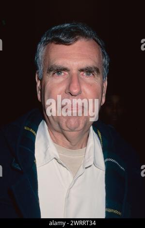 **FOTO FILE** Gerald Levin è morto. Gerald M. Levin partecipa alla prima di "Exit Wounds" al Ziegfeld Theatre di New York il 9 marzo 2001. Foto di Henry McGee/MediaPunch Foto Stock