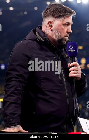 DORTMUND , GERMANIA - 13 MARZO: Theo Janssen guarda durante la partita di UEFA Champions League 2023/24 tra Borussia Dortmund e PSV Eindhoven a Signal Foto Stock