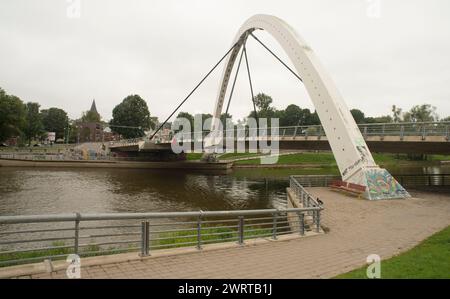 Vabadussild (Ponte della libertà) a Tartu. Tartu, la seconda città più grande dell'Estonia a sud-est di Tallinn e capitale europea della cultura 2024. Foto Stock