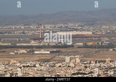 11 marzo 2024, Jeddah, provincia della Mecca, Regno dell'Arabia Saudita: Aeroporto internazionale di re Abd al-Aziz (JED), sede della Saudia e importante destinazione per il pellegrinaggio Hajj alla Mecca. Il governo dell'Arabia Saudita ha investito molto in importanti programmi infrastrutturali, tra cui la Haramain High Speed Railway, che collega l'aeroporto alla Mecca e a Medina. Il paese è attualmente governato da re Salman e dal principe ereditario Mohammed bin Salman al Sa'ud. (Credit Image: © Taidgh Barron/ZUMA Press Wire) SOLO PER USO EDITORIALE! Non per USO commerciale! Foto Stock