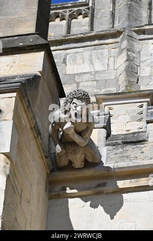 Gargoyle sulle pareti della cattedrale di Gloucester, a College Green, Gloucester Foto Stock