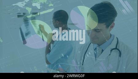 Immagine dell'elaborazione dei dati su diversi medici Foto Stock