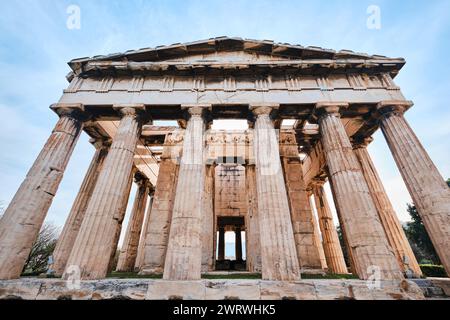 Atene, Grecia - 3 marzo 2024: Tempio di Efesto nell'antica Agorà Foto Stock