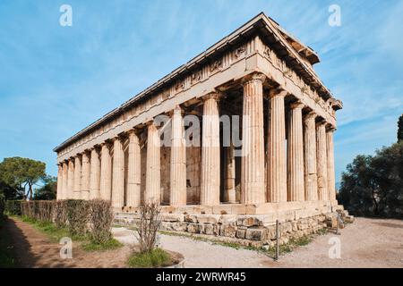 Atene, Grecia - 3 marzo 2024: Tempio di Efesto nell'antica Agorà Foto Stock