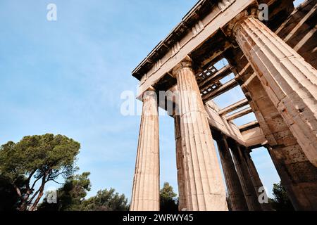 Atene, Grecia - 3 marzo 2024: Tempio di Efesto nell'antica Agorà Foto Stock