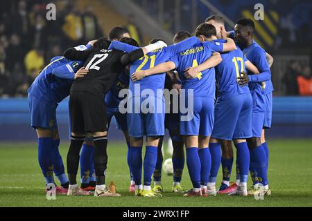 Istanbul, Turchia. 14 marzo 2024. I giocatori dell'Unione, nella foto all'inizio di una partita di calcio tra il club turco Fenerbahce SK e il club belga Royale Union Saint Gilloise, giovedì 14 marzo 2024 a Istanbul, Turchia, la tappa di ritorno delle finali 1/8 della UEFA Conference League. BELGA PHOTO LAURIE DIEFFEMBACQ credito: Belga News Agency/Alamy Live News Foto Stock