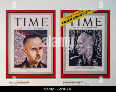 Copertina della rivista Time con Heinrich Himmler (11 ottobre 1943) Reinhard Heydrich (23 febbraio 1942), Topografia del terrore, Berlino, Germania, Foto Stock