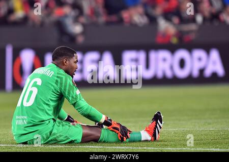 Praga, Repubblica Ceca. 14 marzo 2024. Il portiere MIKE MAIGNAN dell'AC Milan all'Eden Stadion durante il turno del 16, seconda tappa, della UEFA Europa League, il 14 marzo 2024, a Praga in Repubblica Ceca. (Credit Image: © Slavek Ruta/ZUMA Press Wire) SOLO PER USO EDITORIALE! Non per USO commerciale! Foto Stock