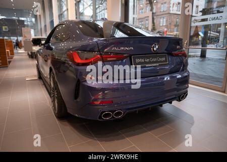 Viola Alpina BMW 4er Gran Coupe, marchio tedesco Alpina Burkard Bovensiepen GmbH, industria automobilistica, leadership e innovazioni, lux auto Foto Stock