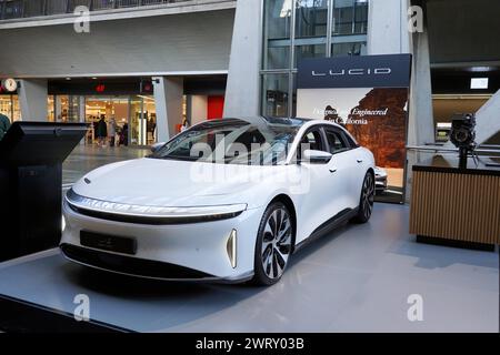 Anton Geisser 13.03.2024 Die elektrische Luxusklasse. Bild : Lucid Air Grand Touring Elektroauto *** Anton Geisser 13 03 2024 la classe elettrica di lusso Picture Lucid Air Grand Touring Foto Stock