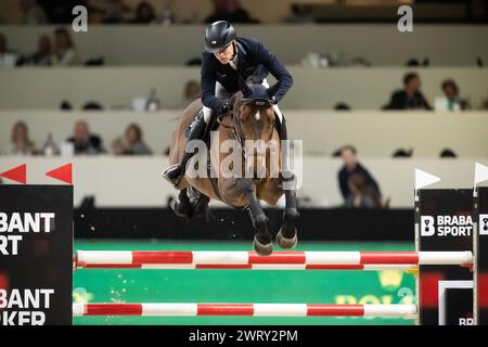 Denbosch, Paesi Bassi - 10 marzo 2024. Max Kuhner dell'Austria in sella a EIC Daloubet gareggiano in una 1,45 Speed Class durante il Rolex Dutch Masters 2024. Foto Stock