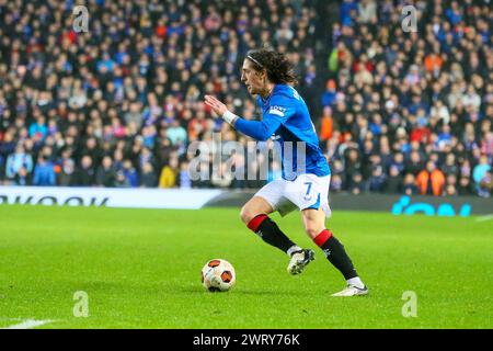 Glasgow, Regno Unito. 14 marzo 2024. I Rangers FC giocano il Benfica FC al loro stadio di casa, l'Ibrox Stadium, per la seconda partita tra di loro. Nella partita precedente al campo di casa del Benfica a Lisbona, in Portogallo, il punteggio è stato di 2 - 2. Il vincitore di questo gioco passa al turno successivo e agli ultimi 8 del concorso. Crediti: Findlay/Alamy Live News Foto Stock