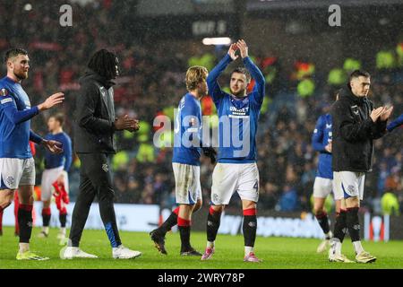 Glasgow, Regno Unito. 14 marzo 2024. I Rangers FC giocano il Benfica FC al loro stadio di casa, l'Ibrox Stadium, per la seconda partita tra di loro. Nella partita precedente al campo di casa del Benfica a Lisbona, in Portogallo, il punteggio è stato di 2 - 2. Il vincitore di questo gioco passa al turno successivo e agli ultimi 8 del concorso. Crediti: Findlay/Alamy Live News Foto Stock