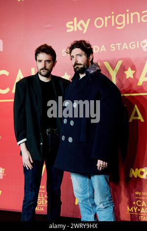 ROMA, ITALIA - 14 MARZO: Fabio e Damiano D'Innocenzo partecipano alla prima della seconda stagione di cielo di 'Call My Agent' allo Space moderno Cinema o Foto Stock