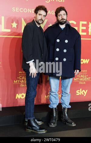 Fabio D'Innocenzo e Damiano D'Innocenzo durante la Photocall della serie tv CALL MY AGENT 2, 14 marzo 2024 al Cinema The Space, Roma, Italia Foto Stock