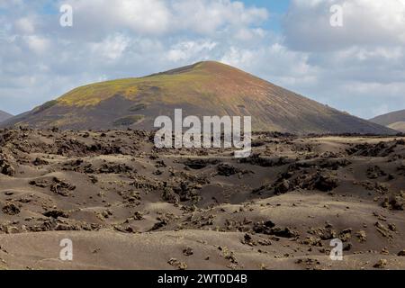 Paesaggio vulcanico, parco naturale Los Volcanes, Fire Mountains, vulcani, Lanzarote, Isole Canarie, Spagna Foto Stock