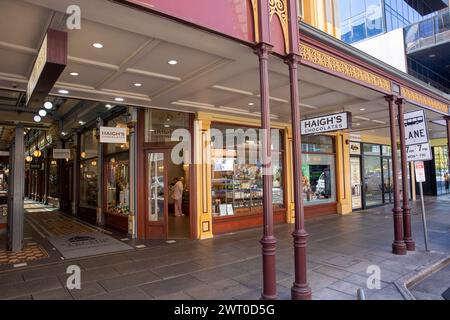 Adelaide Arcade, storica galleria commerciale e negozio di cioccolato Haigh's, centro città di Adelaide, Australia meridionale, marzo 2024 Foto Stock