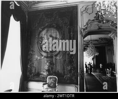 Aurora e Cefalo. Boucher, Francesco (francese, 1703-1770) (autore del design) [pittore] Jacques, Maurice (francese, 1712-1784) (autore del design, alentour) [pittore] Tessier, Louis (francese, ca.1719-1781) (autore del design, alentour) [pittore] Neilson, Jacques (francese, b.1714-d.1788) (laboratorio) [tessitore] 1775-1776 arazzo dimensioni: H 3,95 x W 3,10 Tapestry: Francese: dato a Giuseppe II, imperatore d'Austria, da Luigi XVI (1777). Appeso nella stanza di Alessandro, Palazzo Hofburg (ca. 1900). Austria, Vienna, Vienna, Palazzo Hofburg Foto Stock