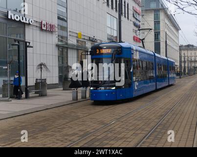 Un tram a Cracovia, Polonia. Foto Stock