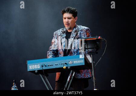 Rob Garza di thievery Corporation si esibisce al Release Athens Festival in Plateia Nerou / Grecia, giugno 2022 Foto Stock