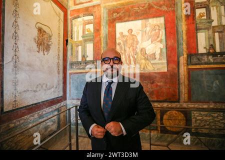 Il Ministro dei beni culturali, Gennaro Sangiuliano durante l'inaugurazione della casa dei Vettii, negli scavi archeologici di Pompei Foto Stock