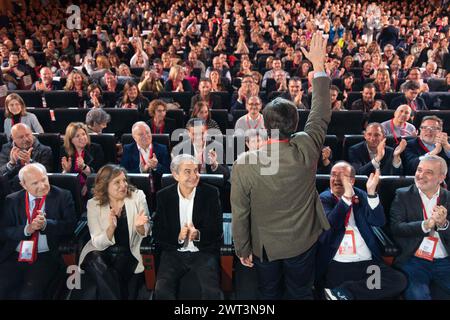 Barcellona, Spagna. 15 marzo 2024. Il XV congresso del PSC, il Partito Socialista in Catalogna, membro del PSOE, iniziò. All'inaugurazione era presente l'ex presidente spagnolo Jos Luis Rodr'guez Zapatero, in coincidenza con il ventesimo anniversario della sua inaugurazione, nonché la presenza del sindaco di Barcellona, Jaume Collboni. Il congresso coincise con la convocazione anticipata per le elezioni in Catalogna, dove il PSC è favorito per vincere le elezioni. Comienza el 15¼ congreso del PSC, el Partido Socialista de Catalu-a, miembro del PSOE. EN la inauguraci-n ha contado con la presencia del expr Foto Stock