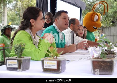 *** SIEMBRATON È IL BACINO DELLA VITA Cuenca, Ecuador 15 marzo 2024 nella mattina di oggi nel settore del Ponte rotto si è tenuto l'evento Siembraton is LIFE 2024 per la giornata Mondiale dell'acqua, anche la firma di accordi da parte del governo provinciale, sindaco e EMAC per piantare un milione di alberi foto Boris Romoleroux API SOI SIEMBRATONESVIDA BACINO SIEMBRATONESVIDA 3699e3be657acb1c01a76fbb9d52745c Copyright: xBORISxROMOLEROUXx Foto Stock