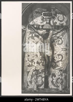 Marce Pesaro e Urbino Urbino Oratorio di S. Giovanni Battista2. Hutzel, Max 1960-1990 Post-medievale: Architettura del XIV secolo con una facciata moderna, neogotica; affreschi. Il fotografo e studioso tedesco Max Hutzel (1911-1988) fotografò in Italia dai primi anni '1960 fino alla sua morte. Il risultato di questo progetto, citato da Hutzel come foto Arte minore, è un'accurata documentazione dello sviluppo storico dell'arte in Italia fino al XVIII secolo, che comprende oggetti degli Etruschi e dei Romani, nonché monumenti altomedievali, romanici, gotici, rinascimentali e barocchi. Le immagini sono orga Foto Stock