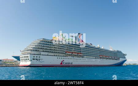 Leggenda del Carnevale nel porto di Nassau Foto Stock