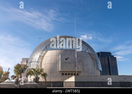 Los Angeles, CA, USA – 15 marzo 2024: Esterno dell'edificio Sphere presso l'Academy Museum of Motion Pictures di Los Angeles, CA. Foto Stock