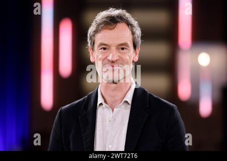 Schauspieler Jörg Hartmann bei der Aufzeichnung der WDR-Talkshow Kölner Treff im WDR Studio Bocklemünd. Köln, 15.03.2024 NRW Deutschland *** attore Jörg Hartmann alla registrazione del talk show WDR Kölner Treff nel WDR Studio Bocklemünd Colonia, 15 03 2024 NRW Germania Copyright: XChristophxHardtx Foto Stock