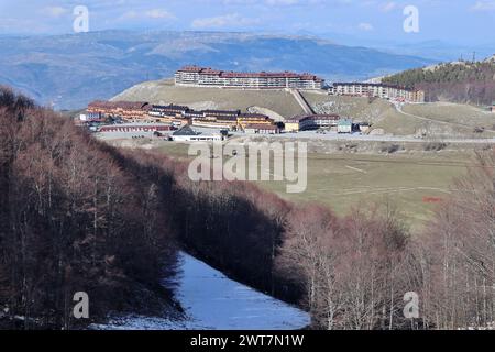 Campitello Matese - Scorcio della stazione sciistica dalla pista del Caprio Foto Stock