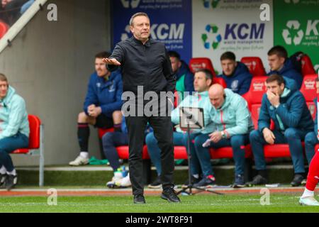 Rotherham, Regno Unito. 16 marzo 2024. Huddersfield Town Manager Andre Breitenreiter gesti durante la partita tra Rotherham United FC e Huddersfield Town AFC Sky bet EFL Championship all'Aesseal New York Stadium, Rotherham, Inghilterra, Regno Unito il 16 marzo 2024 Credit: Every Second Media/Alamy Live News Foto Stock