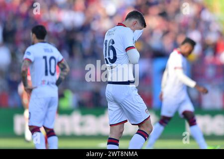 Monza, Italia. 16 marzo 2024. Foto Claudio grassi/LaPresse 16 marzo 2024 - Monza, Italia - sport, calcio - Monza vs Cagliari - Campionato italiano di calcio serie A TIM 2023/2024 - Stadio U-Power. Nella foto: Delusione Cagliari 16 marzo 2024 - Monza, Italia - sport, calcio - AC Monza vs Cagliari calcio - Campionato Italiano TIM di serie A 2023/2024 - Stadio U-Power. Nella foto: Cagliari illusione credito: LaPresse/Alamy Live News Foto Stock