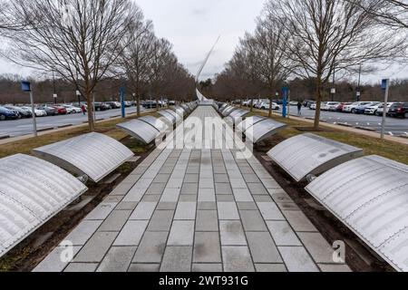 Il Wall of Honor del National Air and Space Museum è un memoriale presso lo Steven F. Udvar-Hazy Center di Chantilly, Virginia, che riconosce la passione per il volo. Foto Stock