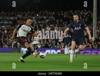 Londra, Regno Unito. 16 marzo 2024. Rodrigo Muniz del Fulham segna il primo gol durante la partita di Premier League al Craven Cottage di Londra. Il credito per immagini dovrebbe essere: Paul Terry/Sportimage Credit: Sportimage Ltd/Alamy Live News Foto Stock