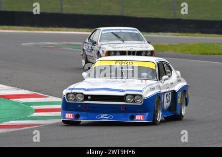 Scarperia, 2 aprile 2023: Ford Capri RS 3100 Colonia 1975 in azione durante il Mugello Classic 2023 sul circuito del Mugello in Italia. Foto Stock