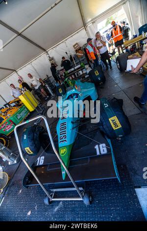 Adelaide, Australia. 17 marzo 2024. La Leyton House Formula 1 che sarà pilotata da Valtteri Bottas domenica al Repco Adelaide Motorsport Festival 2024. Crediti: James Forrester/Alamy Live News Foto Stock