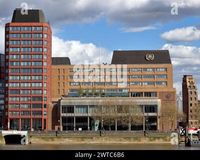 Sede centrale dell'Organizzazione marittima internazionale (IMO) a Londra, un'agenzia specializzata dell'ONU responsabile della regolamentazione del trasporto marittimo Foto Stock