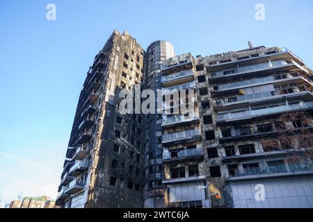 Valencia, Spagna. 17 marzo 2024. Vista esterna dell'edificio bruciato nel distretto di Campanar il 22 febbraio 2024 Foto Stock