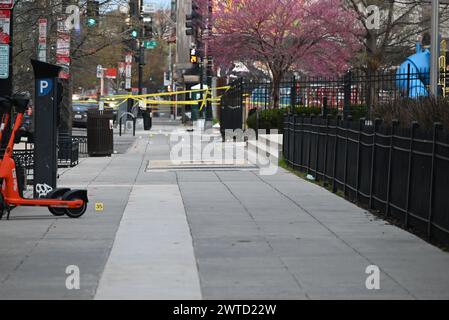 Washington, DC, USA. 17 marzo 2024. (NEW) la sparatoria di massa lascia sette colpi, due morti il giorno di San Patrizio a Washington, DC. 17 marzo 2024, Washington, DC, USA: Verso le 3:00 DI domenica mattina, la polizia ha risposto all'area della 7th e P Street Northwest per una sparatoria dove gli agenti hanno scoperto sette persone uccise, due di queste persone sono state dichiarate morte. (Credit Image: © Kyle Mazza/TheNEWS2 via ZUMA Press Wire) SOLO PER USO EDITORIALE! Non per USO commerciale! Crediti: ZUMA Press, Inc./Alamy Live News Foto Stock