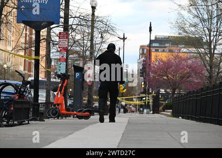 Washington, DC, USA. 17 marzo 2024. (NEW) la sparatoria di massa lascia sette colpi, due morti il giorno di San Patrizio a Washington, DC. 17 marzo 2024, Washington, DC, USA: Verso le 3:00 DI domenica mattina, la polizia ha risposto all'area della 7th e P Street Northwest per una sparatoria dove gli agenti hanno scoperto sette persone uccise, due di queste persone sono state dichiarate morte. (Credit Image: © Kyle Mazza/TheNEWS2 via ZUMA Press Wire) SOLO PER USO EDITORIALE! Non per USO commerciale! Crediti: ZUMA Press, Inc./Alamy Live News Foto Stock