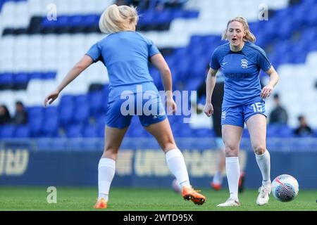 Birmingham, Regno Unito. 17 marzo 2024. Rebecca Holloway di Birmingham City si scalda durante il match per il Women Championship tra Birmingham City Women e Blackburn Rovers Women a St Andrews, Birmingham, Inghilterra, il 17 marzo 2024. Foto di Stuart Leggett. Solo per uso editoriale, licenza richiesta per uso commerciale. Non utilizzare in scommesse, giochi o pubblicazioni di singoli club/campionato/giocatori. Crediti: UK Sports Pics Ltd/Alamy Live News Foto Stock