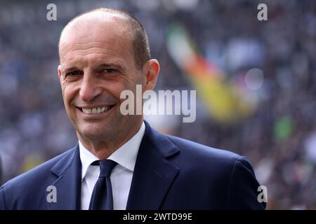 Torino, Italia. 17 marzo 2024. Massimiliano Allegri, capo allenatore della Juventus FC, guarda durante la partita di serie A tra Juventus FC e Genoa CFC allo stadio Allianz il 17 marzo 2024 a Torino. Crediti: Marco Canoniero/Alamy Live News Foto Stock